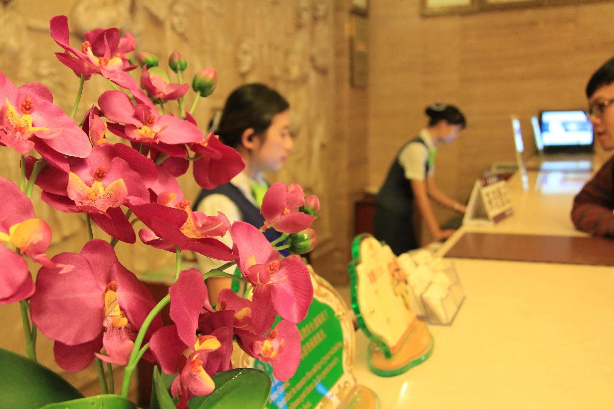 Vienna Hotel In Pinghu Square Shenzhen Luaran gambar