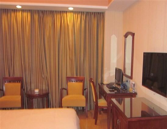 Vienna Hotel In Pinghu Square Shenzhen Bilik gambar