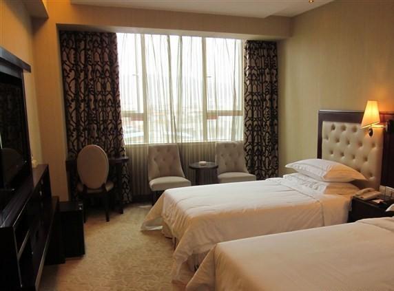 Vienna Hotel In Pinghu Square Shenzhen Bilik gambar